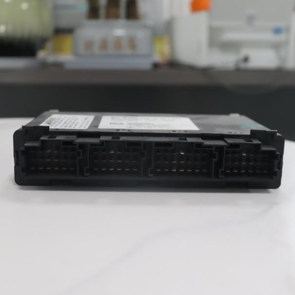 Mercedes-Benz CPC4-ECAN Control Module (A 005 446 18 02)