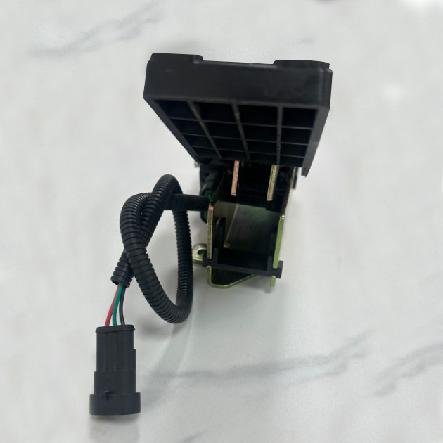 Electronic Accelerator Pedal for Construction Vehicles