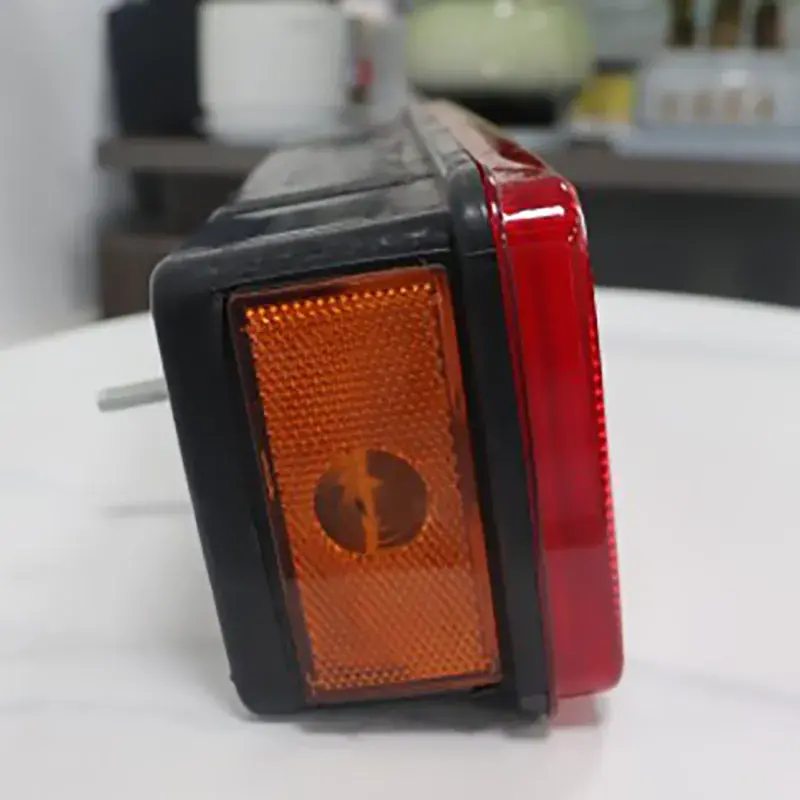 XCT 5T/8T Universal Tail Light