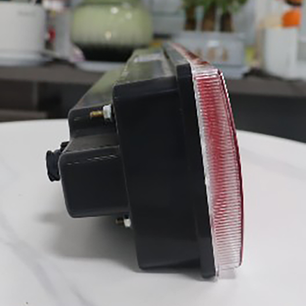 Zoomlion 25K/FKD/XCT/8-Ton Universal Truck Tail Light